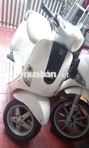 Thanh lý xe Vespa 125