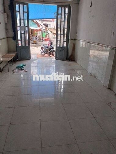Nhà nguyên ngay trong lòng chợ Trần Văn Quang - 4❌8 trệt 1 lầu đúc