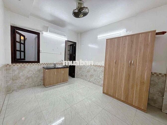 10p qua Q5 Phòng đẹp Full nội thất Cơ bản lầu 1 Cho nuôi Pet