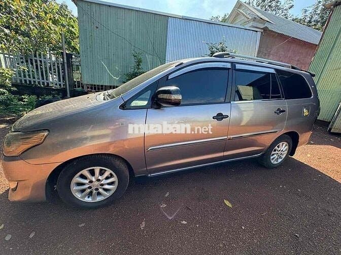 Toyota Innova 2013 2.0E - 95000 km