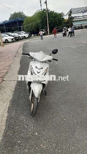 Bán xe Ultimo trắng dư dùng