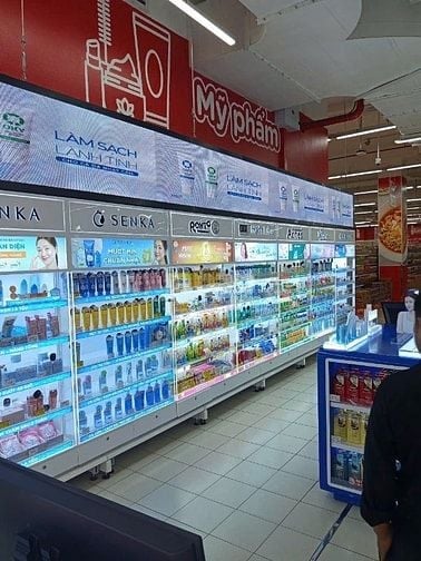 CỬA HÀNG TUYỂN NHÂN VIÊN LÀM VIỆC DỊP CUỐI NĂM 