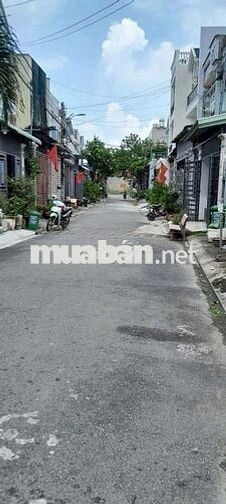 Cho thuê nhà mặt tiền gần chợ Bà Điểm, Hóc Môn