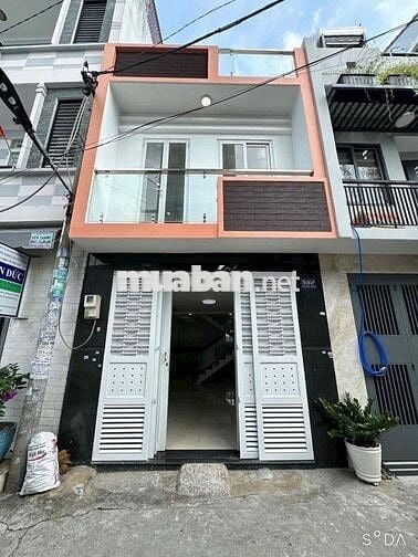 nhà ở 1 trệt, 1 lầu Phú Thọ Hoà