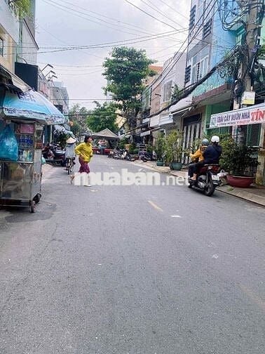 Bán Nhà Mặt Tiền Ngay Nguyễn Sơn, Tân Phú, 5.3M X 14M, Chỉ Hơn 9 Tỷ