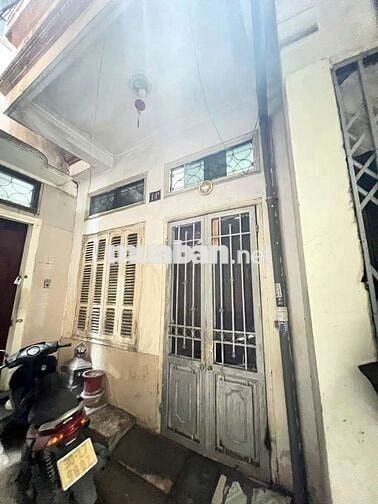 Cần cho thuê tầng 3 nhà phố trần khát chân