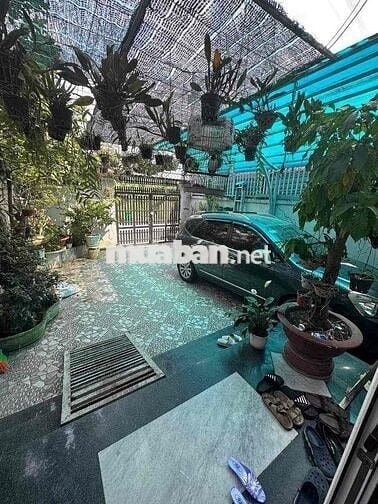GẤP BÁN GIẢM NGAY 500tr Lê văn lương -hẻm 12m xe tải tránh - dt 162m2