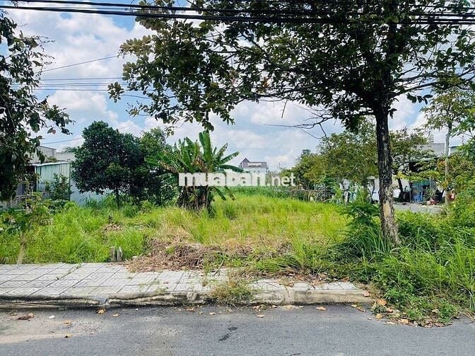 Bán đất mặt tiền 218 - Tân Thông Hội: 110,7m2 ( 5x22 ) - Giá 1 tỷ 400
