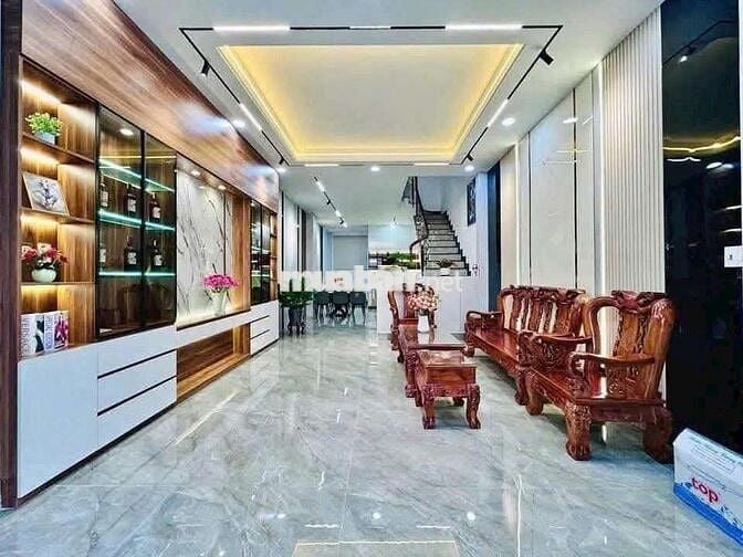 Cho thuê nhà hẻm xe tải 4pn 5wc full NT Phạm Văn Chiêu P9