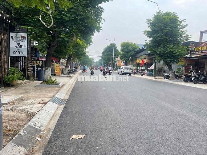 BÁN NHANH BIỆT THỰ NHÀ VƯỜN 1.667M² – FULL THỔ CƯ, HỒ BƠI, AO CÁ KOI –