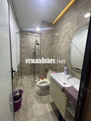 Mặt tiền khu chợ vải Phú thọ hòa ngang 8m1 4 tầng giá 6.7 tỷ