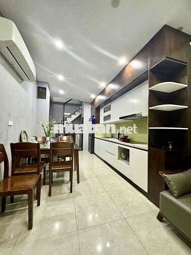 NHÀ PHÙNG CHÍ KIÊN-CẦU GIẤY-30M-5T-Ô TÔ ĐỖ CỬA-NGÕ Ô TÔ TRÁNH-8,8 TỶ