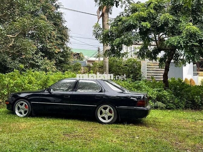 lexus ls400