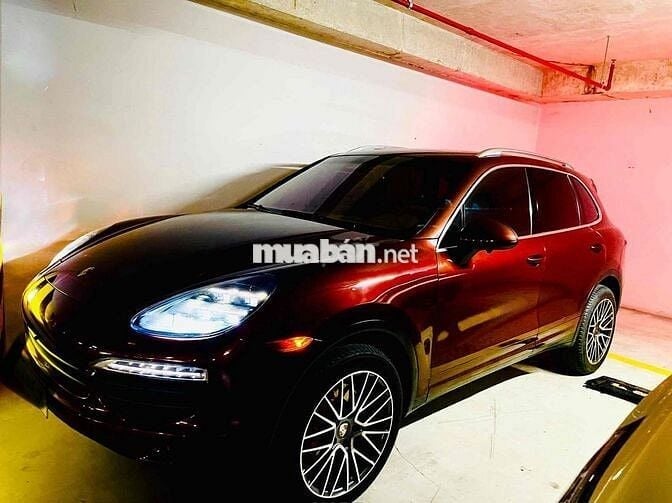 Porsche Cayenne 2011 GTS - 70000 km -  nhà dùng.