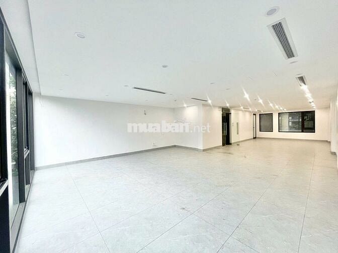 Văn phòng Trần Thái Tông 120m² – 23 triệu/tháng