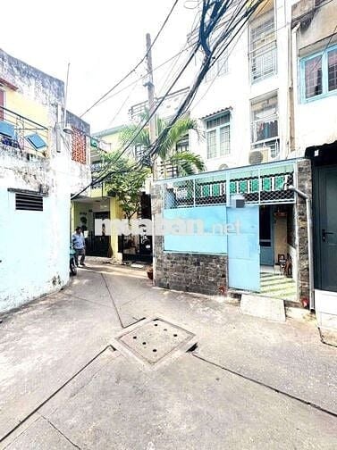 NHÀ 2 LẦU - 2PN - HẺM THÔNG THOÁNG