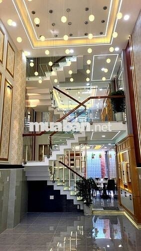 Nhà HXH Bạch Đằng. P.2. Bình Thạnh 4.6x21.4m. 3 tầng; 3PN-2WC; 40tr