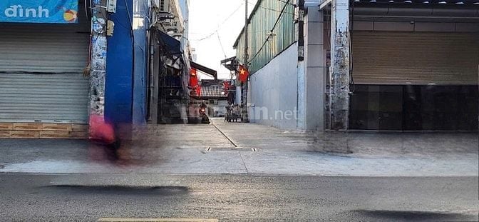 Bán nhà khu đường  6m quốc lộ 50 P5. 15x22m