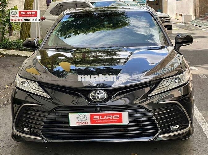 Toyota Camry 2023 2.5Q -  Giá Tố, Hỗ Trợ Vay