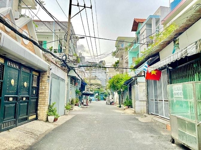 Rẻ - 96m2 2 TẦNG - Xe Tải Tránh Thông Tân Phú Gần Trung Tâm Chỉ 8 tỹ..