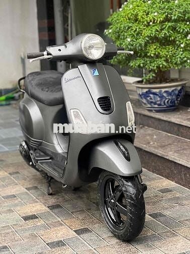 Vespa Lx 125 3Vie sản xuất 2013