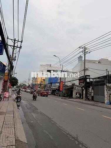 CHDV NGAY VINCOM PLAZA – HẺM XE HƠI NGUYỄN XÍ, P. BÌNH THẠNH – 4 TẦNG,