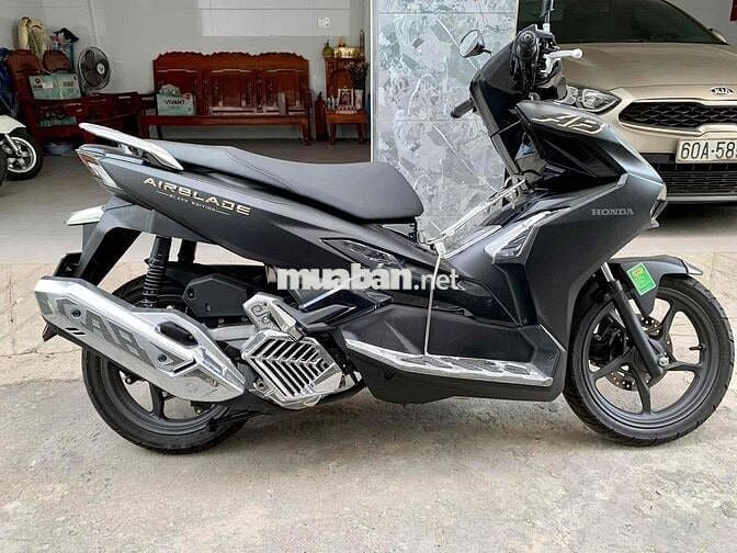 Honda Air Blade 4v màu đen nhám