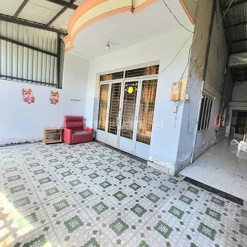 Nhà Cấp 4 gần KDC Phú Xuân, DT 6,1x12m