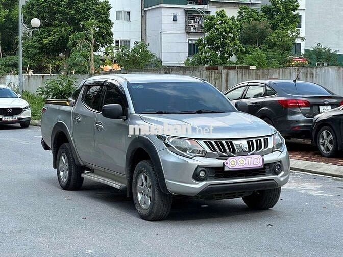 Mitsubishi Triton GLX 2015MT 4x2 xe đẹp k lỗi nhỏ