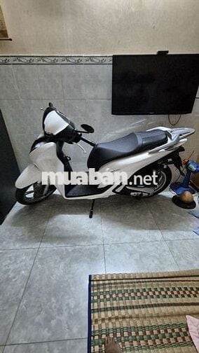 Cần bán Sh160i ABS 2024