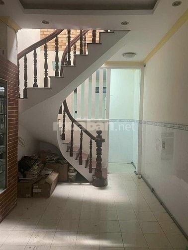 Cho thuê phòng ở lầu 1 có bếp riêng tại Lê Đại Hành Quận 11