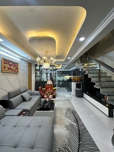 Bán nhà 3 tầng , p Bình Trưng Tây , đường trước nhà 4m 