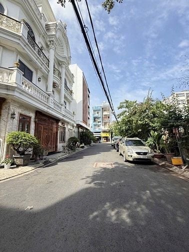 NHÀ XINH 48M2, NGUYỄN HỮU TIẾN, HẼM XE HƠI THÔNG, VỊ TRÍ VIP TÂN PHÚ