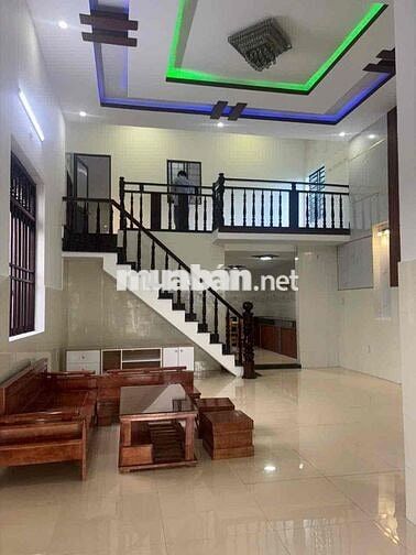 Nhà mặt tiền 150m2 ,3 phòng ngủ ,đường giáng đông ,cẩm lệ đà nẵng