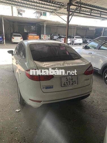 Ford Fiesta 2015 - 62000 km MỘT CHỦ SỬ DỤNG