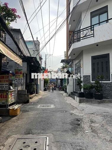 NHÀ 2 TẦNG, DTSD 66m2, 2 PN, SÁT CHỢ PHẠM VĂN BẠCH
