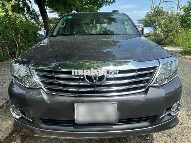 Toyota Fortuner 2015 2.7V 4x4 - 130 km