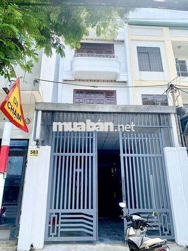 Cho thuê nhà nguyên căn mặt tiền Ngô Quyền ngay cầu Sông Hàn