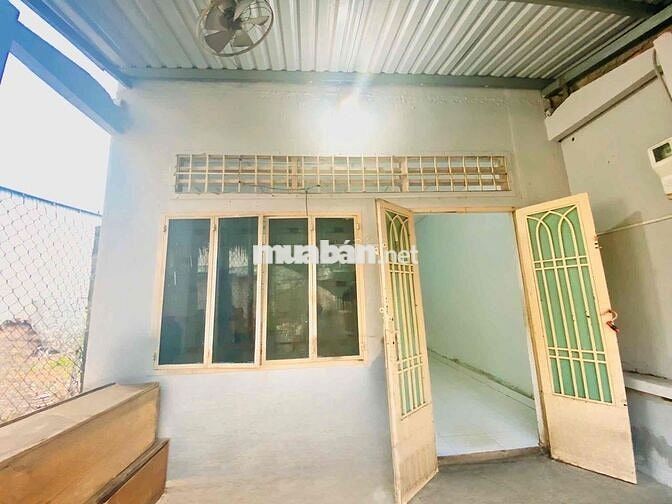 Sốc ! Thuê nguyên căn ngay cđ điện lực hà huy giáp, 5x 20m chỉ 4 triệu