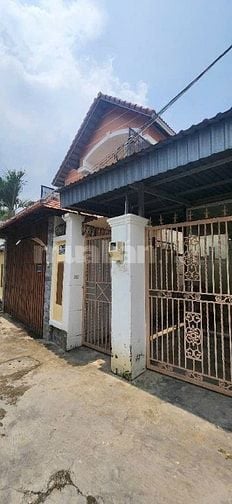 Nhà cấp 4 gần Cây Xăng Hiệp Quế, Nhơn Đức, DT 5x30