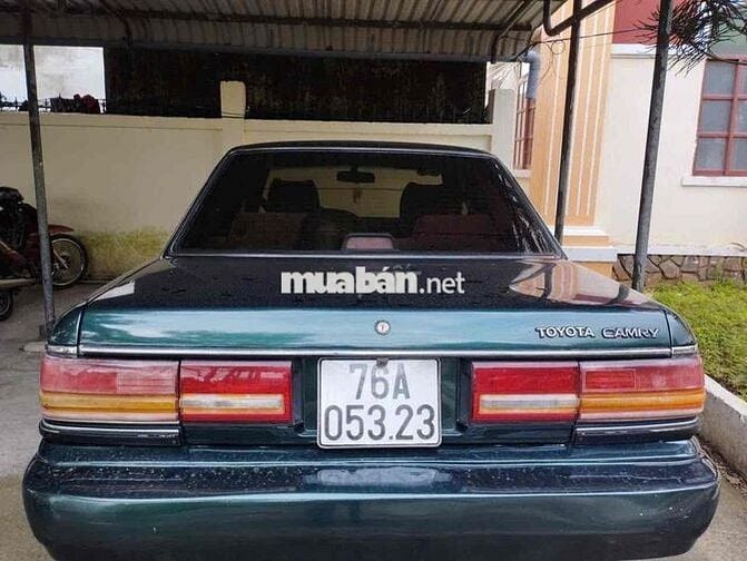 Toyota Camry 1989 - 123456 km