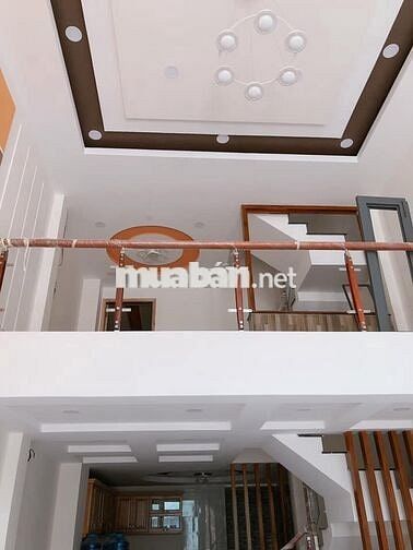 Nhà HXH Bạch Đằng. P.26. Bình Thạnh 4.2x11.5m. 2 tầng; 4PN-3WC; 17tr