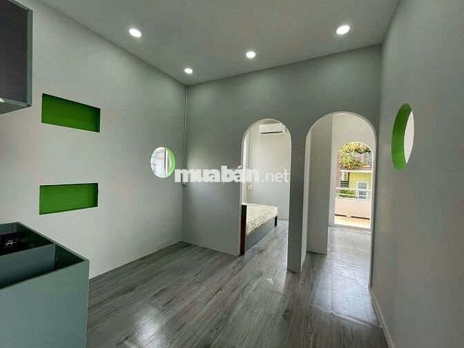 📍 CHO THUÊ CHDV Loại 2PN MỚI XÂY – FULL NỘI THẤT, BAN CÔNG – Q10