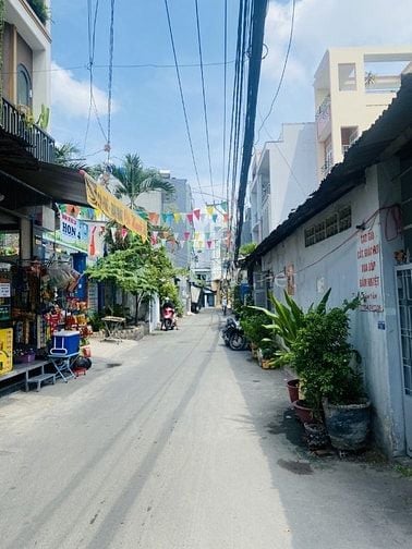 SÁT BÌNH THẠNH , PHÚ NHUẬN - HẺM 5m THÔNG , 4.5 x 22 - 4 TẦNG - 8.8 TỶ