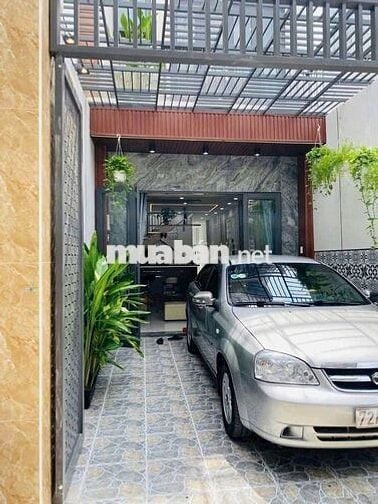 NHÀ ĐẸP MỚI SÂN XE HƠI, DT 4*21, TRỆT LẦU, 3PN, , GẦN NGÃ TƯ GA