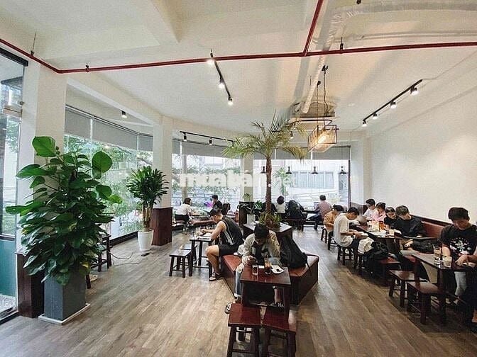Sang lại quán cà phê 1 trệt 4 lầu đường Nguyễn Gia Trí Quận Bình Thanh