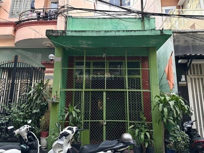 Bán nhà HXH 5,5m Trần Hưng Đạo Q.1 - 46m2 đất - giá 8,6 tỷ