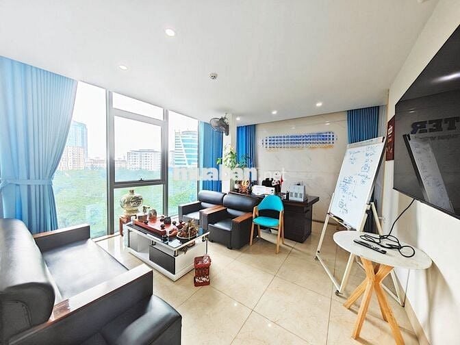 Cho thuê văn phòng Trung Kính 90m2 14tr chia sẵn 2 phòng full nội thất