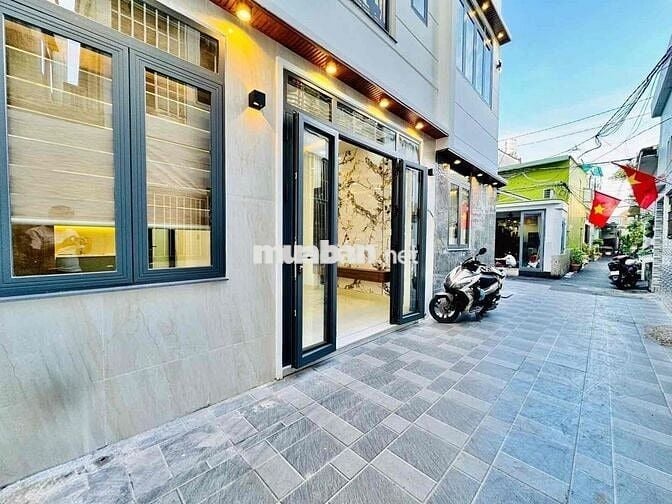 ✈️ NHÀ 2 LẦU CỰC ĐẸP KHU VIP – 15P RA NHÀ GA T3