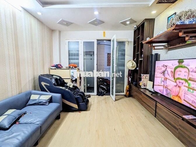 BÁN NHÀ ĐẸP QUẬN 10 - 2 TẦNG - 7.3 TỶ (TL) - HẺM ĐẸP SÁT MT, GẦN CMT8
